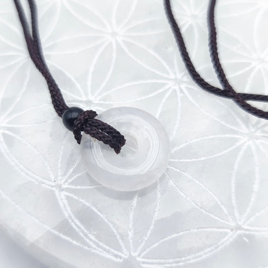 Pendentif donut 2 cm avec son cordon - Cristal de roche