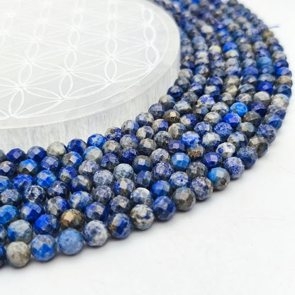 Rang de perles facettées - Lapis Lazuli (8 mm)