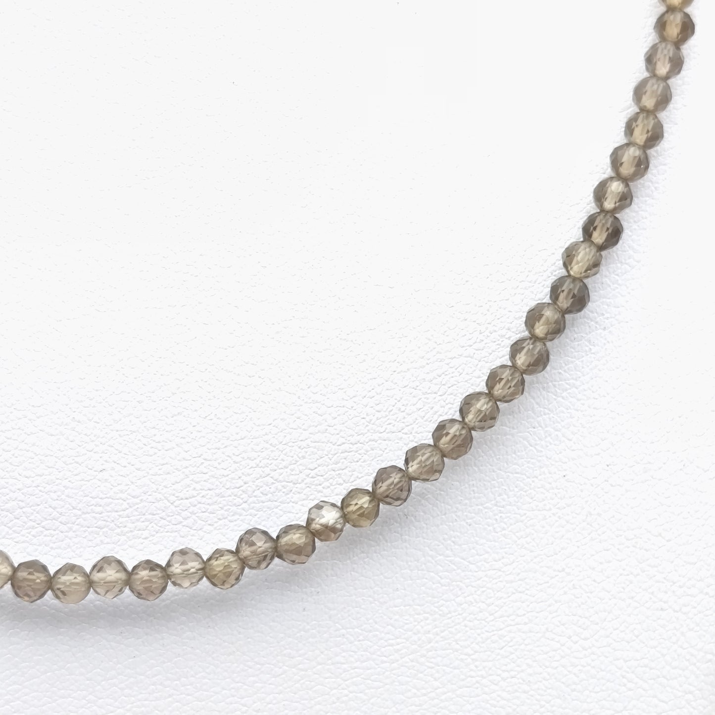 Collier perles facettées - Quartz fumé (3 mm)