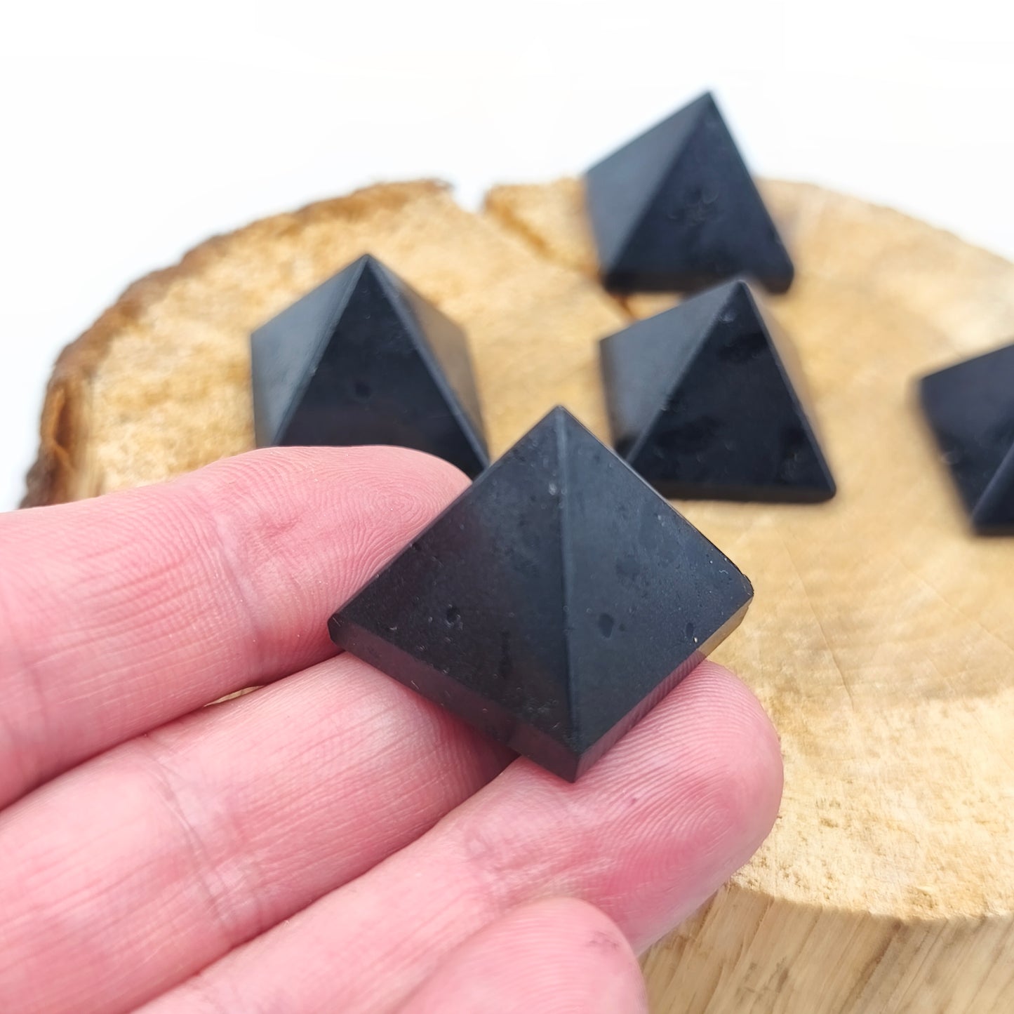 Pyramide - Tourmaline noire - 2,5 cm