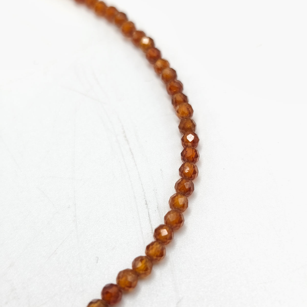 Faceted bead necklace - Garnet (3 mm)