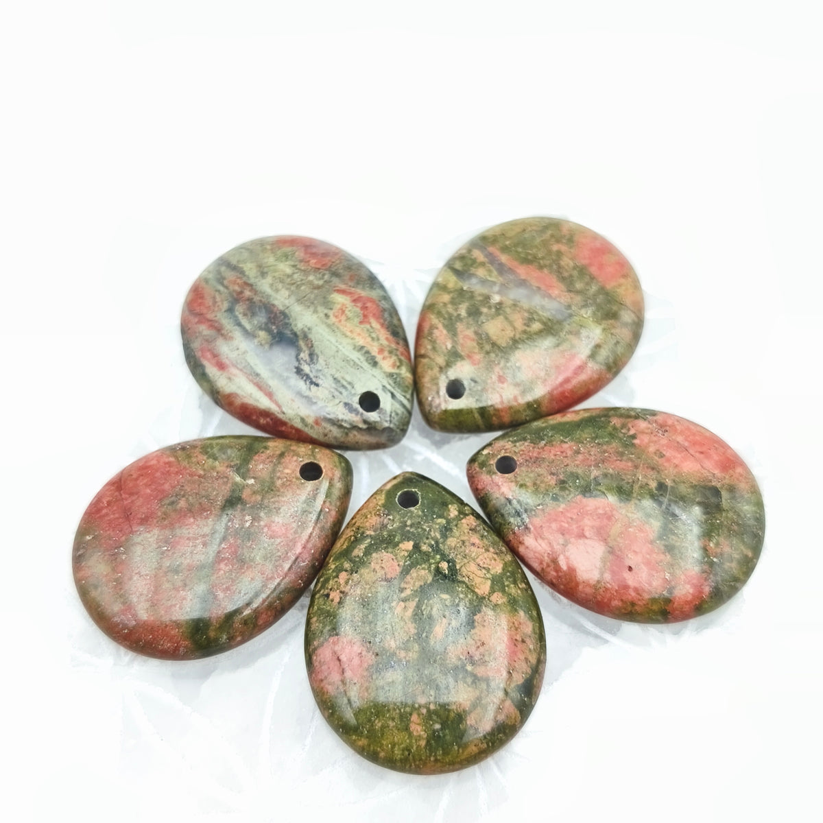 Pendentif goutte perçé Taille M 30 x 25 mm. - Jaspe Unakite