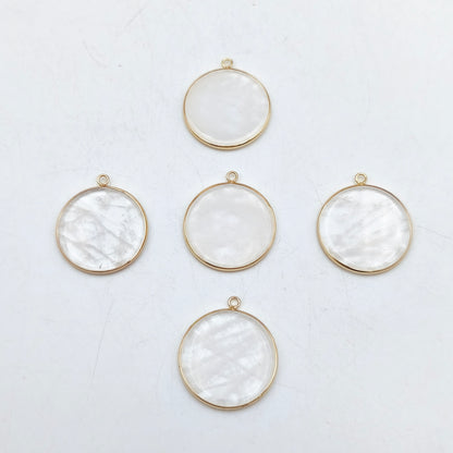 Pendentif rond serti Cristal de roche