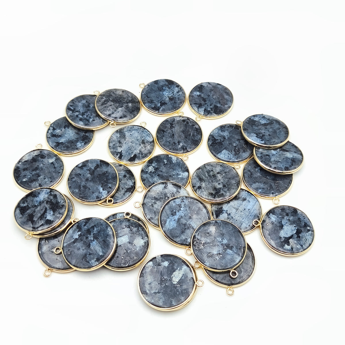 Pendentif rond serti Larvikite
