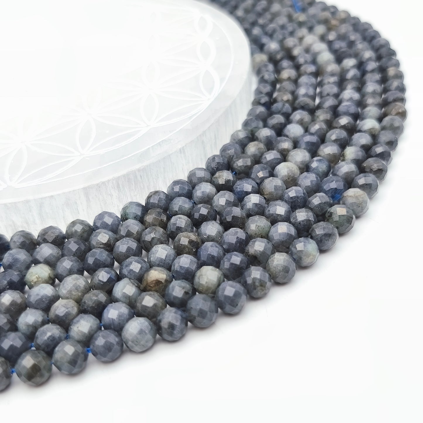 Rang de perles facettées - Labradorite (8 mm)