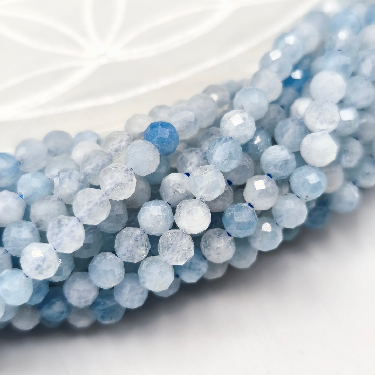 Rang facetté - Aigue Marine (4 mm)