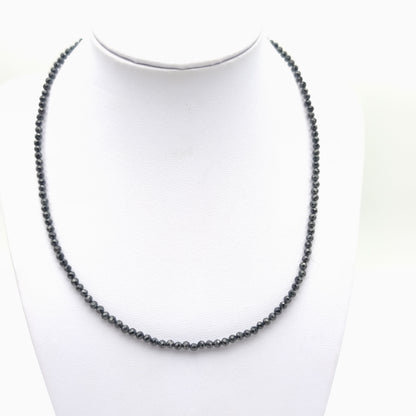 Collier perles facettées - Spinelle (3 mm)