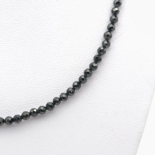 Collier perles facettées - Spinelle (3 mm)
