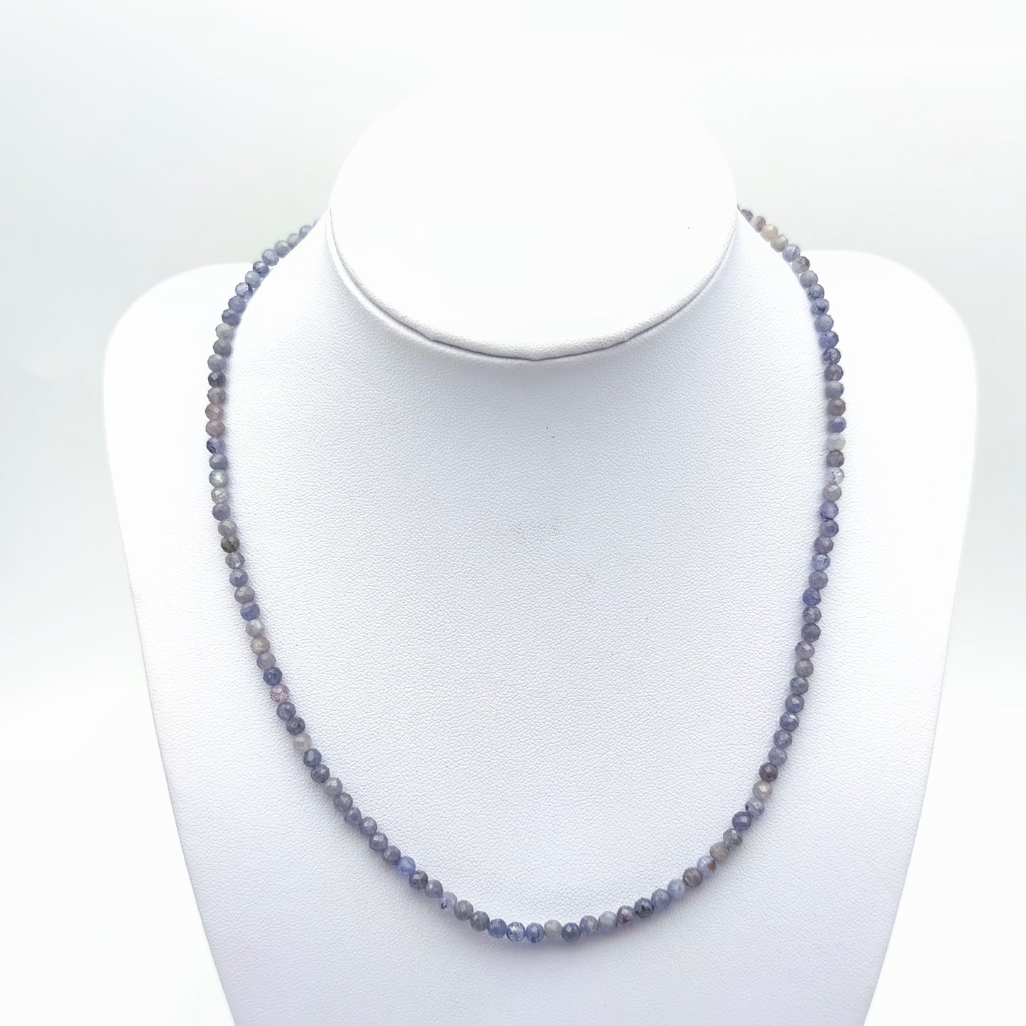 Facettierte Perlenkette - Tansanit (3 mm)