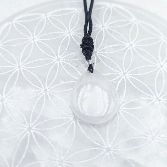 Pendentif poire avec son cordon - Cristal
