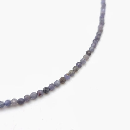 Facettierte Perlenkette - Tansanit (3 mm)